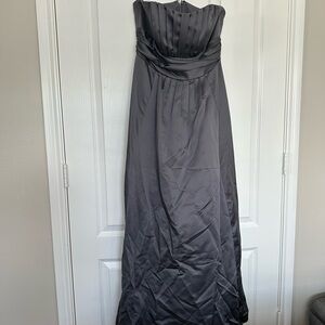 Elegant Gray Strapless Evening Gown